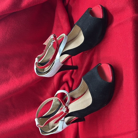 Get More Beauty Peep Toe Pumps - Picture 13 of 14